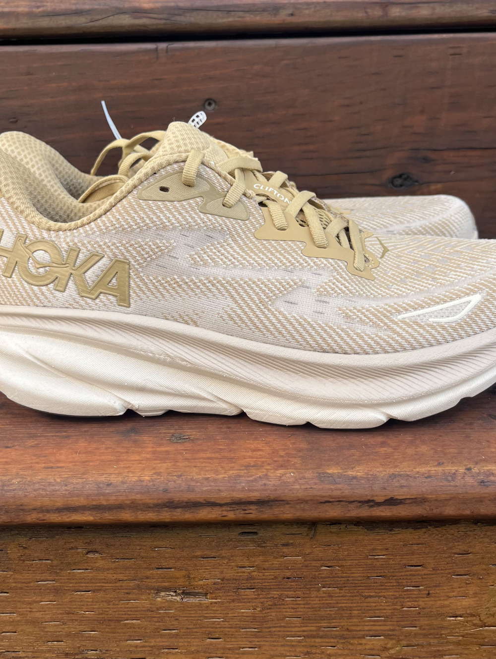 Brand New Hoka One One Clifton 9 Sneakers Mens Size 10D Running Shoes White